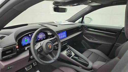 2025 Porsche Macan 4S