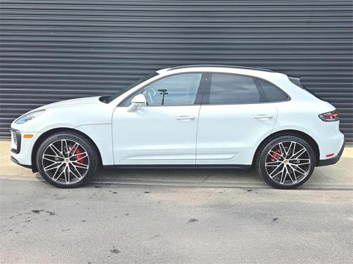 2025 Porsche Macan S