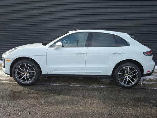 2026 Porsche Macan 