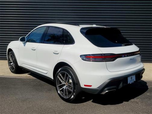 2026 Porsche Macan 