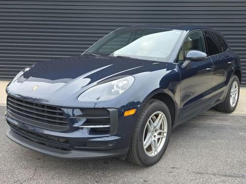 Night Blue Metallic 2021 Porsche Macan Base