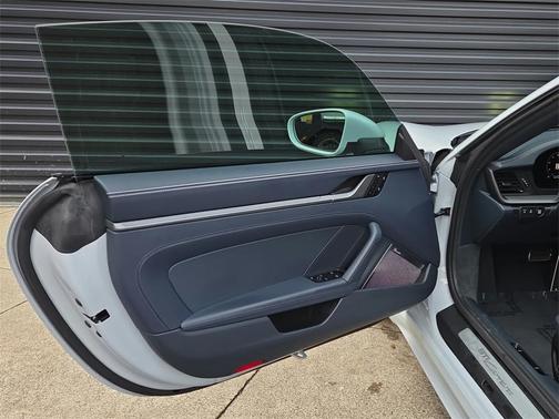 2025 Porsche 911 Carrera