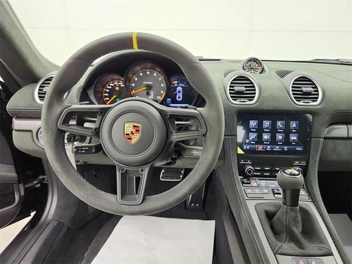 2024 Porsche 718 Cayman GT4 RS