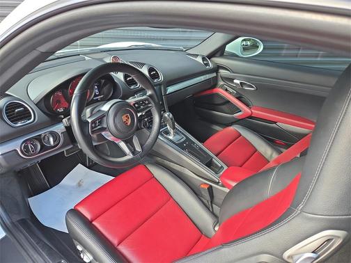 2018 Porsche 718 Cayman S