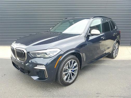 2020 BMW X5 M50i
