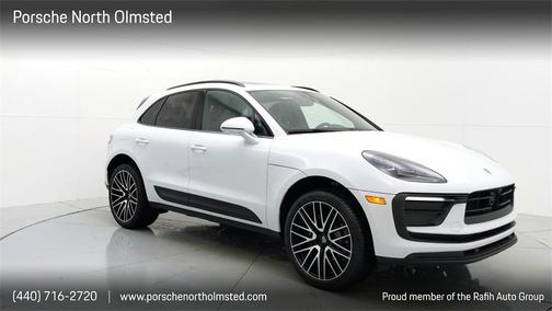 2022 Porsche Macan Base