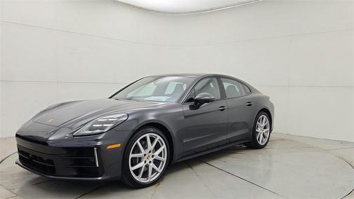 2025 Porsche Panamera 4