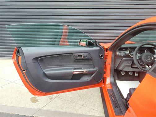 2016 Ford Shelby GT350 Base