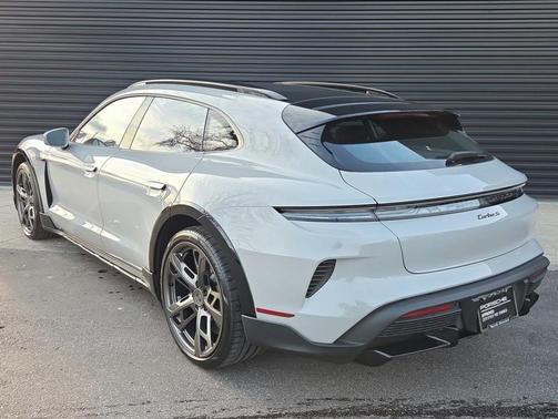 2025 Porsche Taycan Turbo S