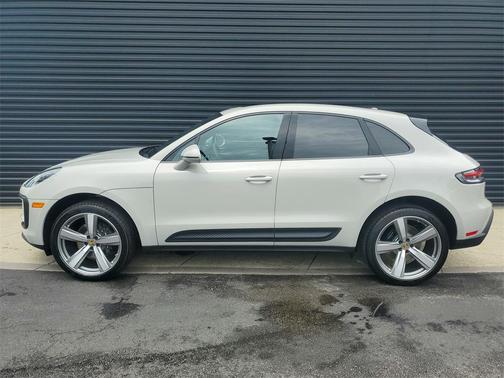 2025 Porsche Macan 