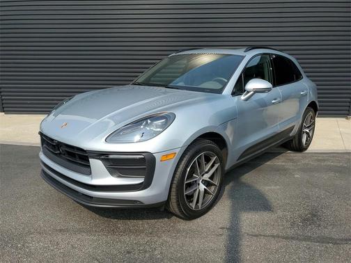 2025 Porsche Macan