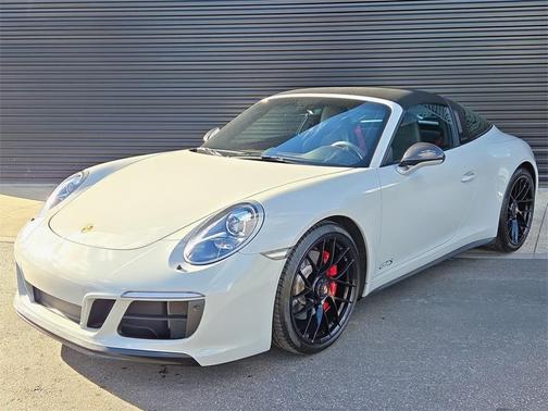 2018 Porsche 911 Targa 4 GTS