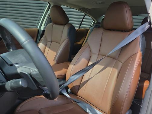 Crystal White Pearl 2024 Subaru Legacy Touring XT