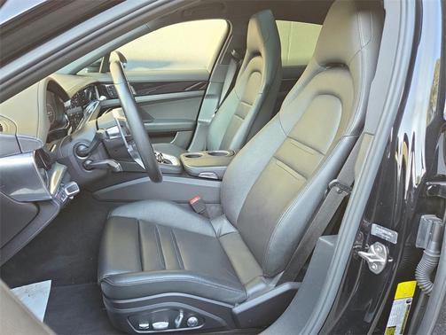 2018 Porsche Panamera 4S