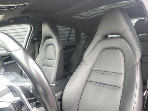 2018 Porsche Panamera 4S