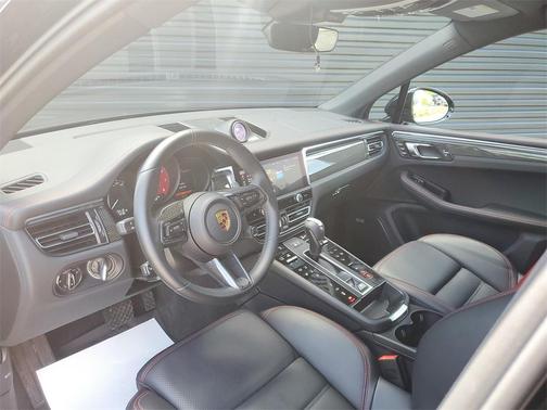 2022 Porsche Macan GTS