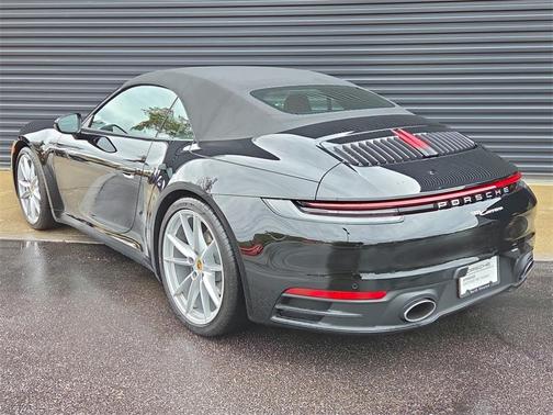 2020 Porsche 911 Carrera