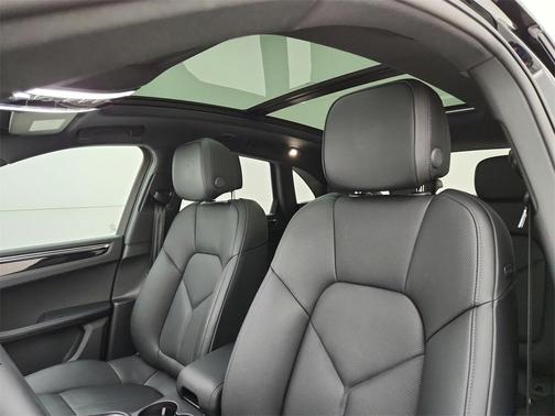 2025 Porsche Macan S