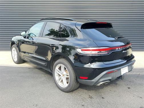 2025 Porsche Macan