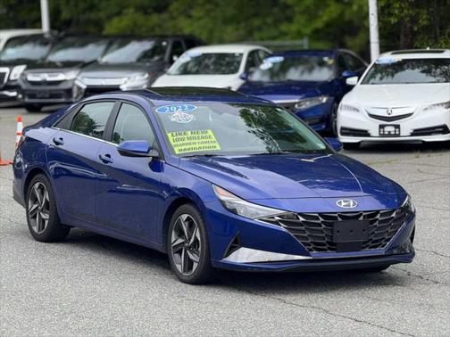 2022 Hyundai ELANTRA Limited