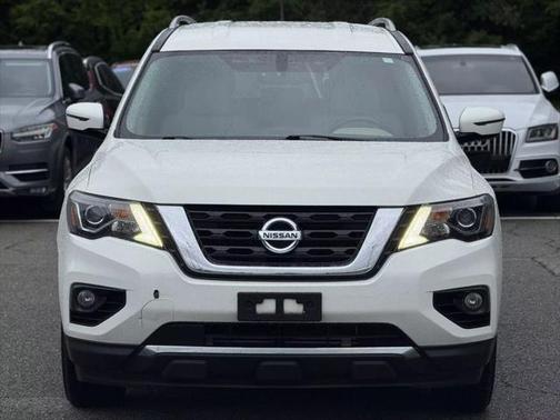 2017 Nissan Pathfinder SV