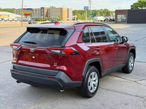 2020 Toyota RAV4 LE