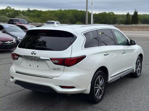 2017 INFINITI QX60 Base