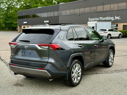 Magnetic Gray Metallic 2019 Toyota RAV4 Limited
