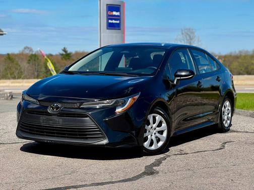 Midnight Black Metallic 2024 Toyota Corolla LE