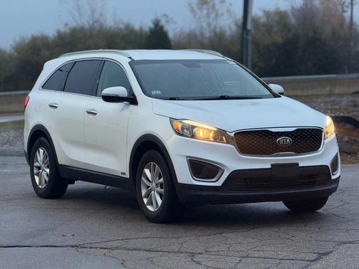 2016 Kia Sorento LX