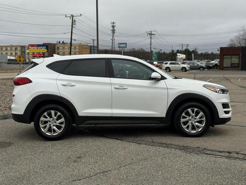 2019 Hyundai TUCSON SE
