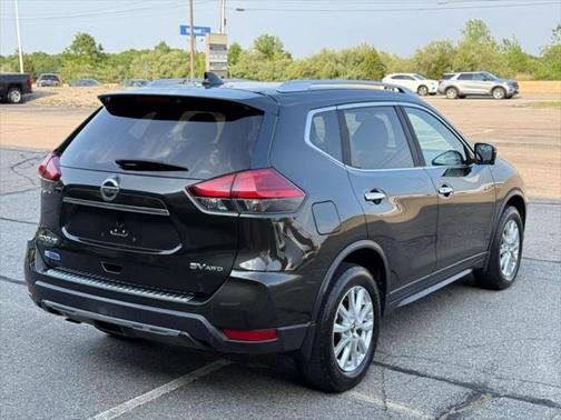 2017 Nissan Rogue SV