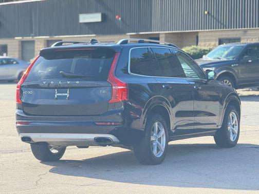 2016 Volvo XC90 T5 Momentum