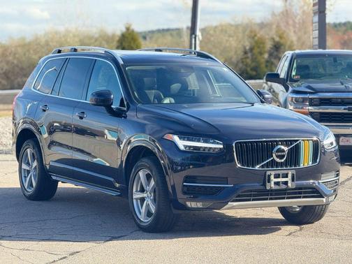 2016 Volvo XC90 T5 Momentum