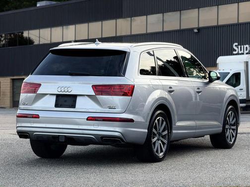2018 Audi Q7 3.0T Premium Plus