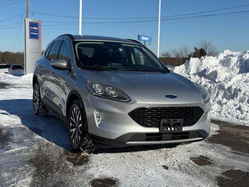 2020 Ford Escape Titanium