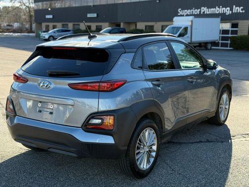 2020 Hyundai KONA SEL