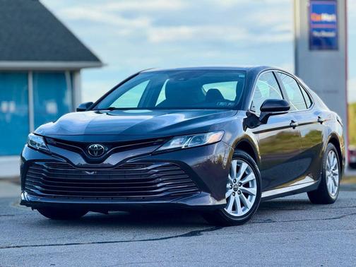2020 Toyota Camry LE