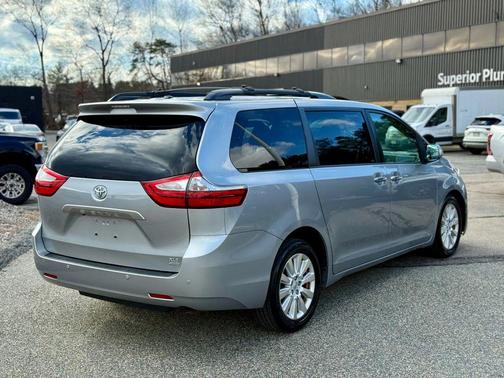 2015 Toyota Sienna XLE Premium