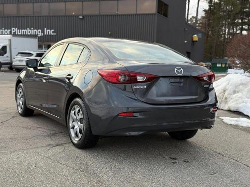 2015 Mazda Mazda3 i SV