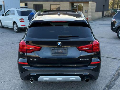 Black 2019 BMW X3 xDrive30i