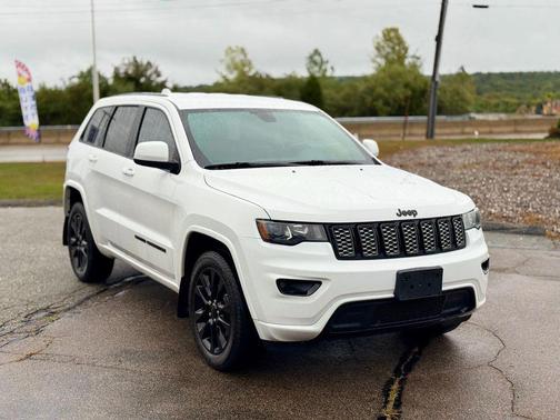 2017 Jeep Grand Cherokee Altitude