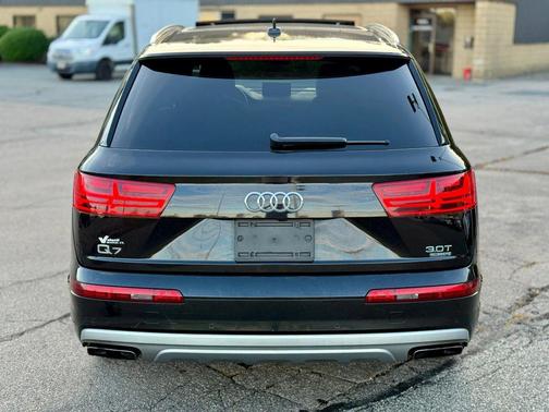 2017 Audi Q7 3.0T Prestige