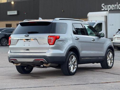 2017 Ford Explorer sport