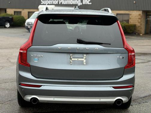 2018 Volvo XC90 T5 Momentum