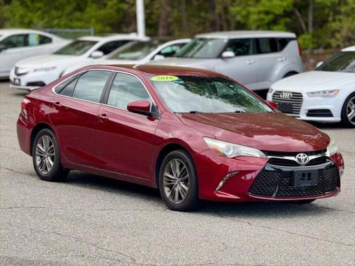 2016 Toyota Camry SE