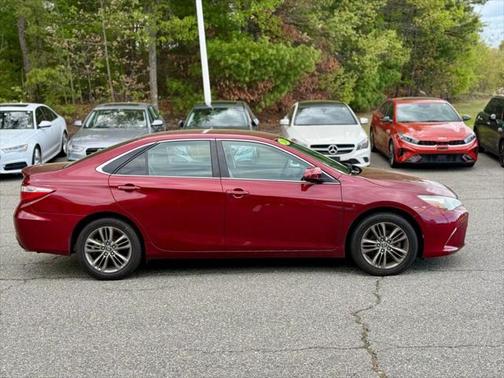 2016 Toyota Camry SE
