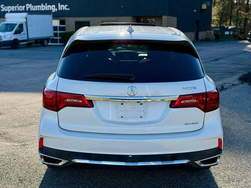 White Diamond Pearl 2017 Acura MDX 3.5L w/Technology Package