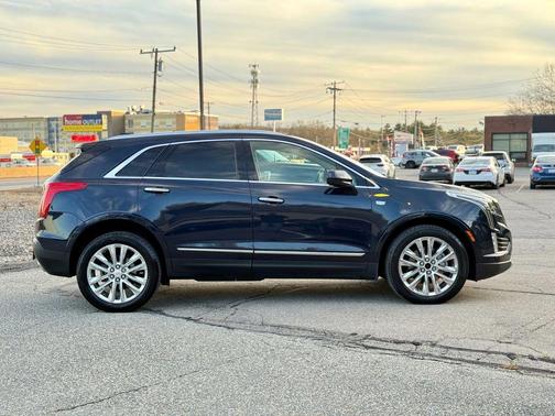 2017 Cadillac XT5 Platinum