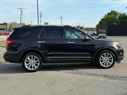 Black 2014 Ford Explorer Limited